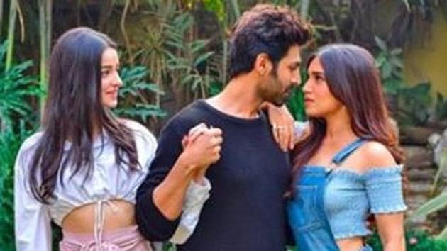 Kartik Aaryan, Bhumi Pednekar and Ananya Panday will star in Pati, Patni Aur Woh remake.