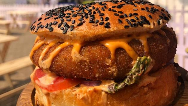 A yummy chicken sriracha burger from Woodside Inn, at HT Palate Fest 2019 - Mumbai edition