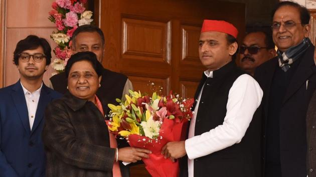 Samajwadi party Chief Akhilesh Yadav greets Bahujan Samaj Party supremo Mayawati on her 63rd birthday at her residence, in Lucknow, Uttar Pradesh. (Shubhankar Chakraborty / HT Photo) Samajwadi party Chief Akhilesh Yadav greets Bahujan Samaj Party supremo Mayawati on her 63rd birthday at her residence, in Lucknow, Uttar Pradesh. (Shubhankar Chakraborty / HT Photo)