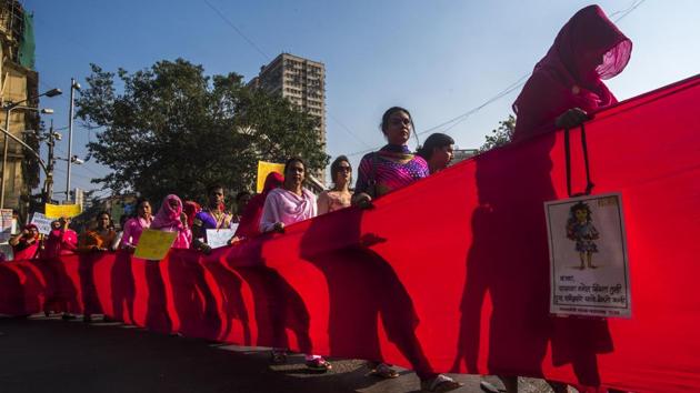 Transgender people participate in the 5th Pink rally for their rights from August Kranti Maidan to Girgaon chowpatty in Mumbai, Maharashtra. (Pratik Chorge / HT Photo) Transgender people participate in the 5th Pink rally for their rights from August Kranti Maidan to Girgaon chowpatty in Mumbai, Maharashtra. (Pratik Chorge / HT Photo)