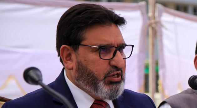 Jammu, India - April 24 : Jammu and Kashmir Finance Minister and Education Syed Mohammad Altaf Bukhari and Minister for Rural Development and Panchayati Raj, Law and Justice Abdul Haq Khan address a press conference at Civil Secretariat, in Jammu, on Tuesday, April 24, 2018. (Photo by Nitin Kanotra / Hindustan Times)