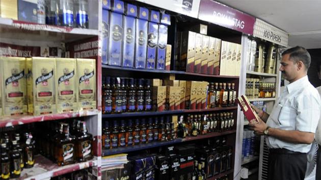 Alcohol consumption in India has increased by a worrying 55% over the last two decades – between 1992 and 2012. (HT photo)(HT File Photo) Alcohol consumption in India has increased by a worrying 55% over the last two decades – between 1992 and 2012. (HT photo)(HT File Photo)