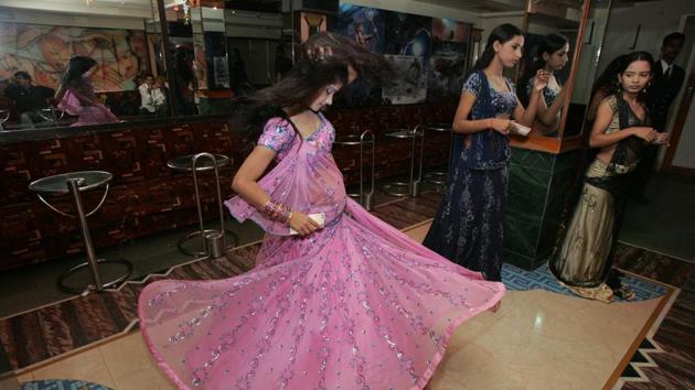 The Supreme Court overturned the Maharashtra government’s closure of dance bars in Mumbai(HT Photo)