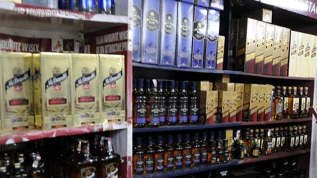 Police said the accused is an alcoholic who is unemployed and had been harassing his wife for money. (HT File / Photo used for representational purpose) Police said the accused is an alcoholic who is unemployed and had been harassing his wife for money. (HT File / Photo used for representational purpose)