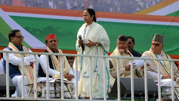 West Bengal Chief Minister Mamata Banerjee with Opposition leaders at the Trinamool Congress-led 'United India' rally, Kolkata, January 19, 2019.(ANI)