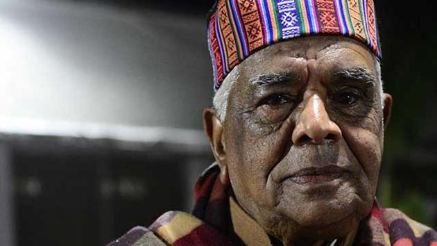 Eighty-eight-year-old Gaur has maintained in the past that he was not yet ready to take retirement from politics. (HT Photo) Eighty-eight-year-old Gaur has maintained in the past that he was not yet ready to take retirement from politics. (HT Photo)