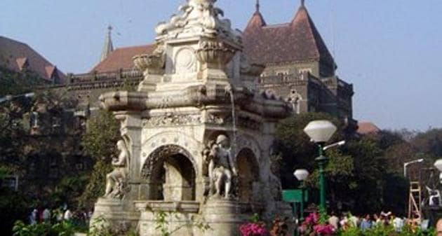 The restored Flora Fountain was unveiled by mayor Vishwanath Mahadeshwar and Yuva Sena chief Aaditya Thackeray at Fort on Thursday.(HT Photo)