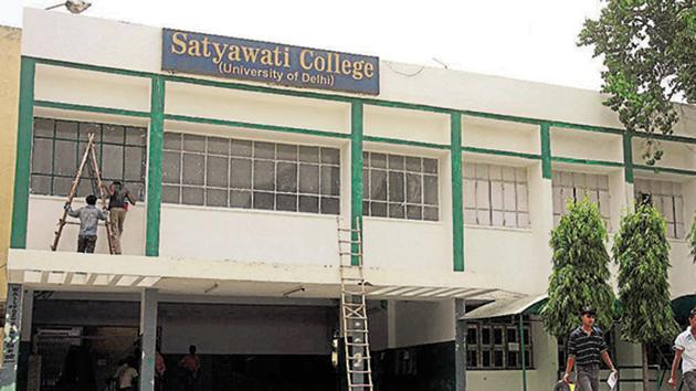 The principal of DU’s Satyawati College (Evening) has been sent on leave over allegations of administrative irregularities.(HT FIle)