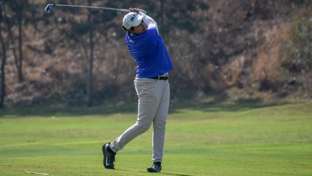 Amandeep Drall got birdies on the 5th, 11th, 13th and 14th holes to finish one under-71 on day two of the second leg of the Hero Women’s Pro Golf Tour at Oxford Golf Course on Thursday. (SANKET WANKHADE/HT PHOTO) Amandeep Drall got birdies on the 5th, 11th, 13th and 14th holes to finish one under-71 on day two of the second leg of the Hero Women’s Pro Golf Tour at Oxford Golf Course on Thursday. (SANKET WANKHADE/HT PHOTO)