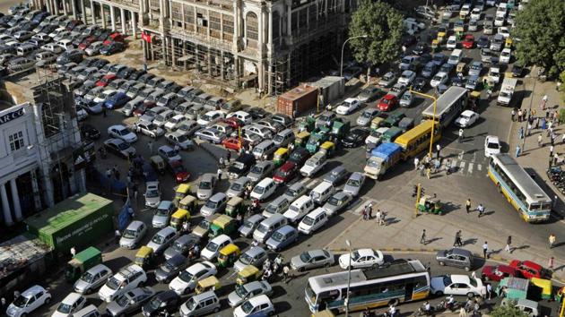 Vehicles in New Delhi.(AP Photo)