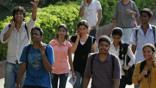 The Supreme Court on Friday refused to stay the executive order of the Centre implementing the law providing for 10 per cent quota for the poor in jobs and higher education.(HT Photo) The Supreme Court on Friday refused to stay the executive order of the Centre implementing the law providing for 10 per cent quota for the poor in jobs and higher education.(HT Photo)