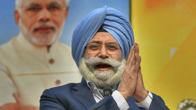 Former AAP MLA and senior advocate HS Phoolka was among 112 persons conferred the Padma awards by the government.(PTI)