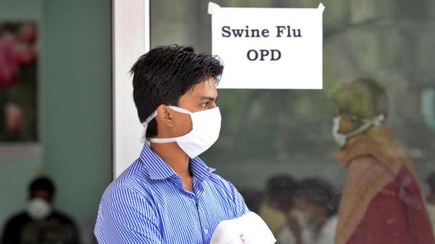 Twenty people have died of swine flu in Punjab this year, almost double the 11 deaths reported in 2018, data with the state’s health department shows. The highest number of positive cases for the respiratory disease has been reported from Patiala and Ludhiana with 20 from each district. Special swine flu wards have been set-up at hospitals across the state and district health officials have been put on alert. (Sonu Mehta / HT Archive) Twenty people have died of swine flu in Punjab this year, almost double the 11 deaths reported in 2018, data with the state’s health department shows. The highest number of positive cases for the respiratory disease has been reported from Patiala and Ludhiana with 20 from each district. Special swine flu wards have been set-up at hospitals across the state and district health officials have been put on alert. (Sonu Mehta / HT Archive)