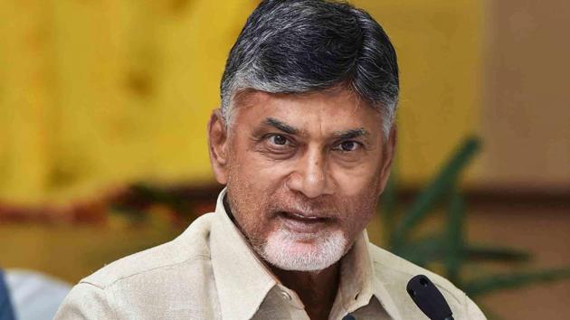 Chandrababu Naidu demanded that the Election Commission either ensure VVPAT receipts were issued 100 per cent or revert to the ballot paper system.(PTI) Chandrababu Naidu demanded that the Election Commission either ensure VVPAT receipts were issued 100 per cent or revert to the ballot paper system.(PTI)