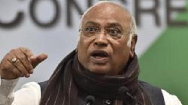 Police have registered a case against senior Congress leader Mallikarjun Kharge over his remark on Assam’s legendary singer-composer Bhupen Hazarika. (Photo by Sonu Mehta / Hindustan Times)(Sonu Mehta/HT PHOTO)