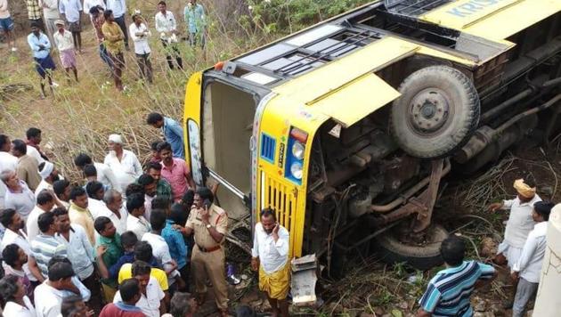 At least 15 students were injured, two seriously, in Andhra Pradesh’s Guntur district on Monday after their school bus turned turtle, news agency ANI reported.(ANI Photo/Twitter)