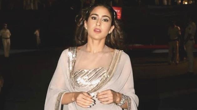 Sara Ali Khan’s Manish Malhotra lehenga is a stunner, featuring simplistic silver metallic stripes. (Instagram) Sara Ali Khan’s Manish Malhotra lehenga is a stunner, featuring simplistic silver metallic stripes. (Instagram)
