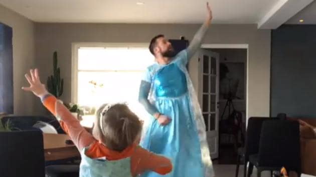 Recently, when Dexter’s mommy was away, father-son duo put on their Elsa costumes and danced around their living room. (Ørjan Burøe/Facebook)