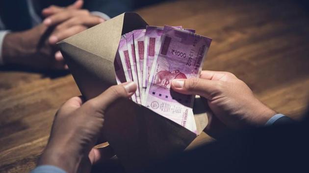 India has marginally improved its position in the 2018 global corruption index of Transparency International (Representative Photo)(Getty Images)