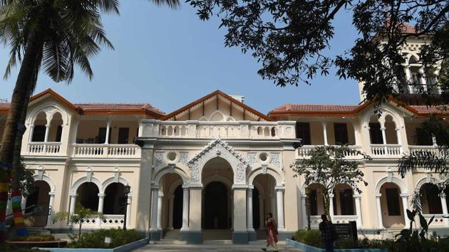 Costing 1.4 billion rupees, India’s first national film museum is spread across a stylish 19th-century bungalow and a modern five-storey glass structure in south Mumbai. Inside, movie buffs can learn about India’s first full-length feature film, the 1913 Dadasaheb Phalke-directed “Raja Harishchandra”, and listen to recordings of K. L. Saigal, considered the first superstar of Hindi cinema. (Punit Paranjpe / AFP)