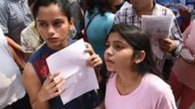 The Bombay high court has deferred the admission process to PG medical courses in Maharashtra that was to begin in the first week of February to February 8.(HT File / Representational photo) The Bombay high court has deferred the admission process to PG medical courses in Maharashtra that was to begin in the first week of February to February 8.(HT File / Representational photo)