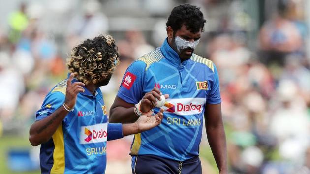 File image of Lasith Malinga and Thisara Perera.(AFP)