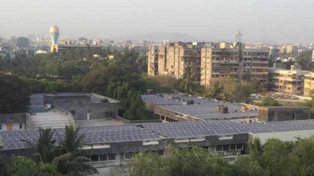 The solar set-up at SNDT University’s Juhu campus was inaugurated on Wednesday, January 30, 2019. (HT Photo) The solar set-up at SNDT University’s Juhu campus was inaugurated on Wednesday, January 30, 2019. (HT Photo)