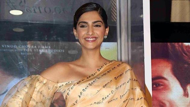Ek Ladki Ko Dekha To Aisa Laga star Sonam Kapoor belives you cannot choose who you fall in love with. (Twitter) Ek Ladki Ko Dekha To Aisa Laga star Sonam Kapoor belives you cannot choose who you fall in love with. (Twitter)