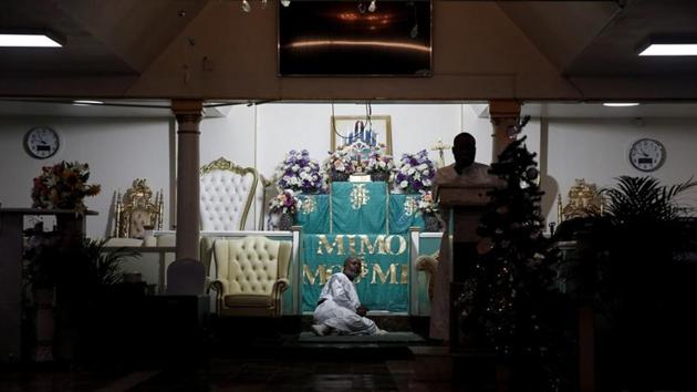 Migrants, many of them from Nigeria and Ghana, sought to build communities and maintain cultural connections with their home countries by founding churches, often founded in private homes, schools and offices. But, as the communities grew, the churches moved into bigger spaces, gathering congregations of up to 500 people where services are streamed online by volunteers. (Simon Dawson / REUTERS) Migrants, many of them from Nigeria and Ghana, sought to build communities and maintain cultural connections with their home countries by founding churches, often founded in private homes, schools and offices. But, as the communities grew, the churches moved into bigger spaces, gathering congregations of up to 500 people where services are streamed online by volunteers. (Simon Dawson / REUTERS)