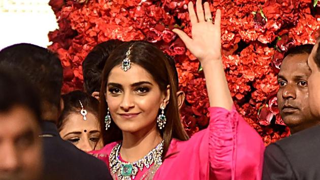 Sonam Kapoor at Isha Ambani’s wedding in Mumbai. (AFP)(AFP)