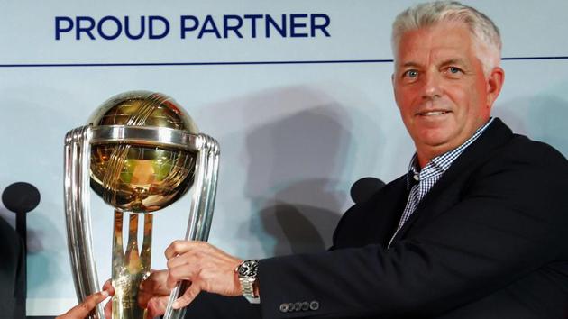 ICC Chief Executive David Richardson holds the World Cup Trophy.(PTI)