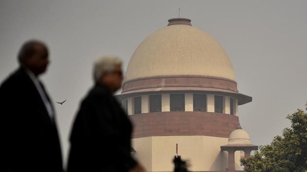 On Friday, the Supreme Court asked the Centre why it has not appointed a regular CBI director and said it was “averse” to the appointment of an interim chief for the agency for a long period. A bench comprising justices Arun Mishra and Naveen Sinha said the post of CBI director was sensitive and the government should have appointed a regular director by now. (Biplov Bhuyan / HT File)