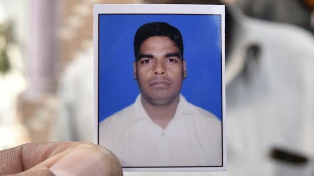 Kahaniya Kumar was shot dead in crossfire during a gun battle in south Delhi’s Sangam Vihar’s Main Market on Friday, February 1, 2019. (Sonu Mehta/HT Photo) Kahaniya Kumar was shot dead in crossfire during a gun battle in south Delhi’s Sangam Vihar’s Main Market on Friday, February 1, 2019. (Sonu Mehta/HT Photo)