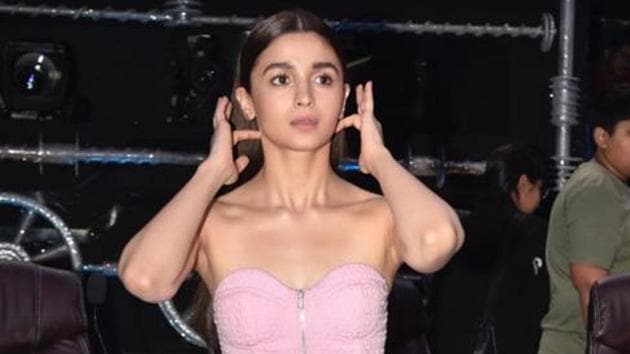 Alia Bhatt at the episode shoot of Super Dancer Chapter 3, where she had gone to promote Gully Boy.(Varinder Chawla)