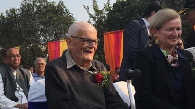 Father Franois Laborde is the third person from West Bengal to have been awarded the Légion d’Honneur. (Twitter/ @FranceinIndia) Father Franois Laborde is the third person from West Bengal to have been awarded the Légion d’Honneur. (Twitter/ @FranceinIndia)