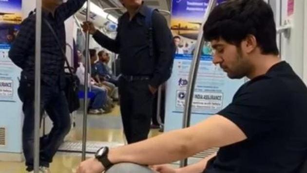 Sunny Deol’s son, Karan, spotted in the Mumbai metro’s Andheri-Ghatkopar line.