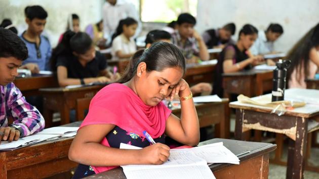 Maharashtra Board exams 2019 : The board has instructed officials from the education department to visit some of the centres where incidents of cheating were reported in the last two years to ensure that they have taken adequate measures to avoid them this year.(HT file) Maharashtra Board exams 2019 : The board has instructed officials from the education department to visit some of the centres where incidents of cheating were reported in the last two years to ensure that they have taken adequate measures to avoid them this year.(HT file)