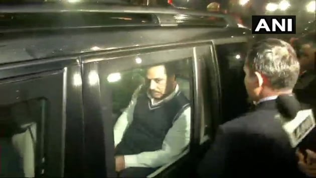 Congress chief Rahul Gandhi’s brother-in-law Robert Vadra was questioned for more than nine hours by the Enforcement Directorate in connection with a money laundering case.(ANI/Twitter)