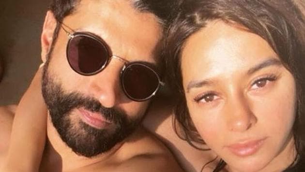 Farhan Akhtar and Shibani Dandekar often share such intimate pictures on social media.(Instagram)