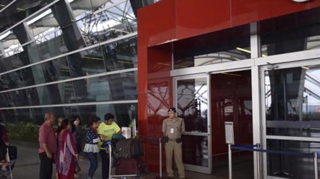 Delhi’s IGI airport reported 28 theft cases in 2018, after 34 such cases each in 2017 and 2016, according to the data presented in the Rajya Sabha. (HT File) Delhi’s IGI airport reported 28 theft cases in 2018, after 34 such cases each in 2017 and 2016, according to the data presented in the Rajya Sabha. (HT File)