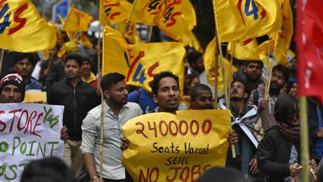 The protest, ahead of the Lok Sabha elections, aimed to show the ruling government the discontent and anger experienced by the country’s youth for being denied their constitutional rights. (Burhaan Kinu / HT Photo)