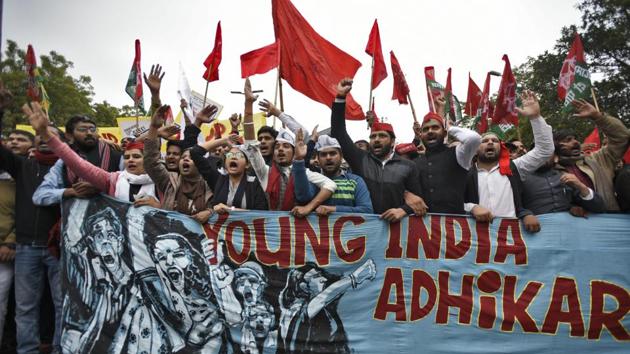 In yet another demonstration of dissent, student leaders and union members from over 50 organisations and universities took part in the Young India Adhikar March from Red Fort to Parliament Street today, to demand educational and employment opportunities from the government. (Burhaan Kinu / HT Photo)