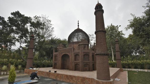 Built at a cost of Rs 1.16 crores, the replica Taj Mahal is also the most expensive piece among the park’s wonders. Centrally located and easily accessible through Ring Road, the SDMC expects visitors from all over Delhi once the final touches are in place and the park opens. (Burhaan Kinu / HT Photo)