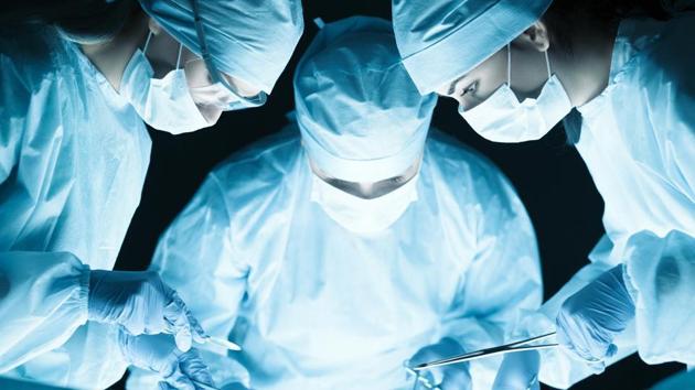 The woman had a wound on her left leg but it was right leg which was operated.(Representative photo) The woman had a wound on her left leg but it was right leg which was operated.(Representative photo)
