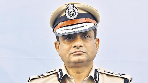 Kolkata Police commissioner Rajeev Kumar was interrogated by the CBI in Shillong on Tuesday for the third consecutive day in connection with the Saradha chit fund case.(Arijit Sen/HT Photo)