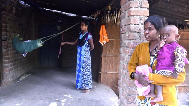 Earlier last week, the Palghar district collector said a fault line — a break in the earth’s surface where quakes usually occur — was detected in the affected area. Prashant Narnaware, collector of Palghar, said, that homes in these villages are mostly kutcha homes. Several have developed deep cracks in the walls, beams and pillars. A total of 1,500 homes were inspected by the district administration. (Anshuman Poyrekar / HT Photo)