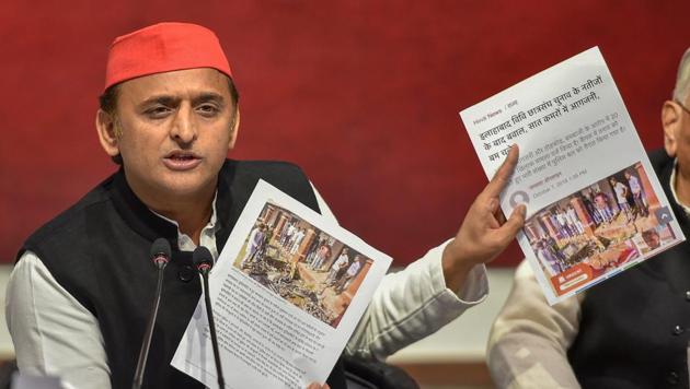 Samajwadi Party president and former Uttar Pradesh Chief Minister Akhilesh Yadav addresses a press conference after he was stopped at Chaudhary Charan Singh International Airport, in Lucknow, Tuesday.(PTI)