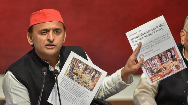 Samajwadi Party president and former Uttar Pradesh chief minister Akhilesh Yadav addresses a press conference after he was stopped at Chaudhary Charan Singh International Airport, Lucknow, Feb 12(PTI)