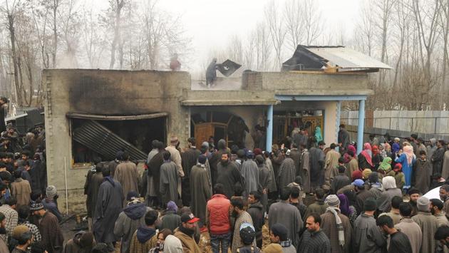 Security forces shot dead Hizbul Mujahideen militant Hilal Ahmed Rather, who had helped LeT terrorist Naved Jhatt escape, during an encounter in South Kashmir Tuesday in which an Army jawan was also killed, officials said. Rather, 21, was killed in the encounter in Pulwama after a tip-off was received by the Jammu and Kashmir Police about his presence during the intervening night. (Waseem Andrabi / HT Photo) Security forces shot dead Hizbul Mujahideen militant Hilal Ahmed Rather, who had helped LeT terrorist Naved Jhatt escape, during an encounter in South Kashmir Tuesday in which an Army jawan was also killed, officials said. Rather, 21, was killed in the encounter in Pulwama after a tip-off was received by the Jammu and Kashmir Police about his presence during the intervening night. (Waseem Andrabi / HT Photo)