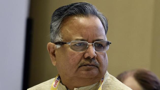 Former Chhattisgarh Chief Minister Raman Singh on Tuesday rechristened the mahagathbandhan as the ‘thag bandhan’. (Mohd Zakir/HT PHOTO) Former Chhattisgarh Chief Minister Raman Singh on Tuesday rechristened the mahagathbandhan as the ‘thag bandhan’. (Mohd Zakir/HT PHOTO)